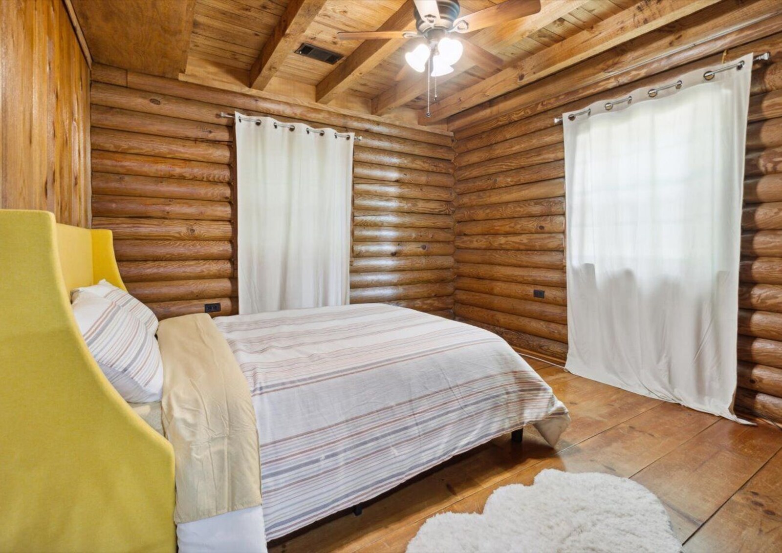 Guest bedroom at GA Gem
